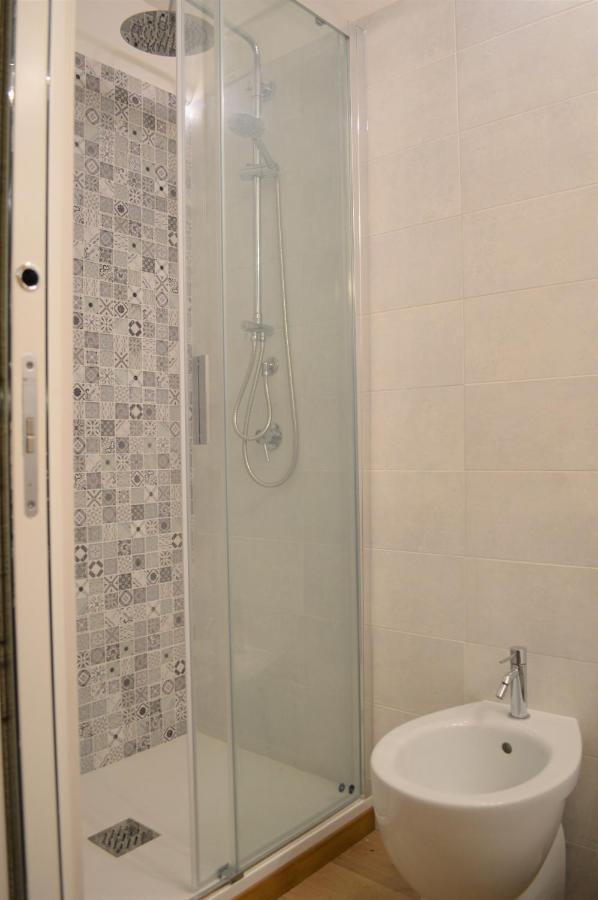 Domu 600 - Suite Mini Appartamento Cagliari Centro Storico Екстериор снимка