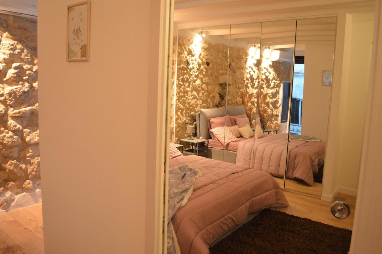 Domu 600 - Suite Mini Appartamento Cagliari Centro Storico Екстериор снимка