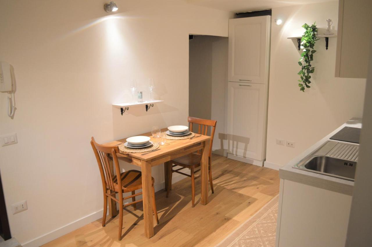 Domu 600 - Suite Mini Appartamento Cagliari Centro Storico Екстериор снимка