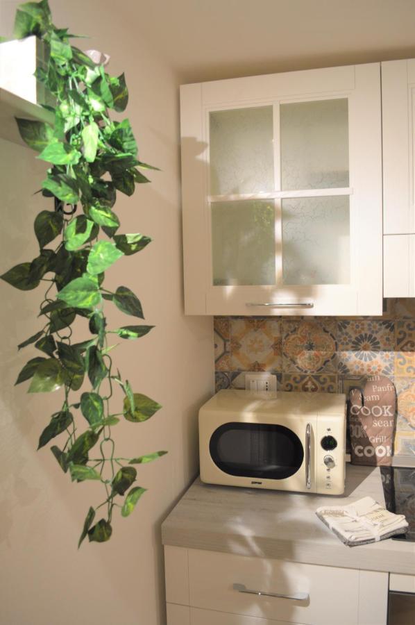 Domu 600 - Suite Mini Appartamento Cagliari Centro Storico Екстериор снимка